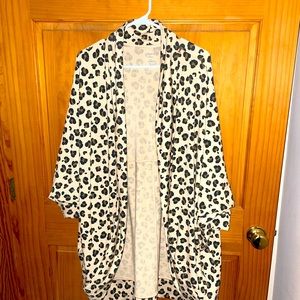 Cabana by Crown and Ivy - Cheetah print cardigan